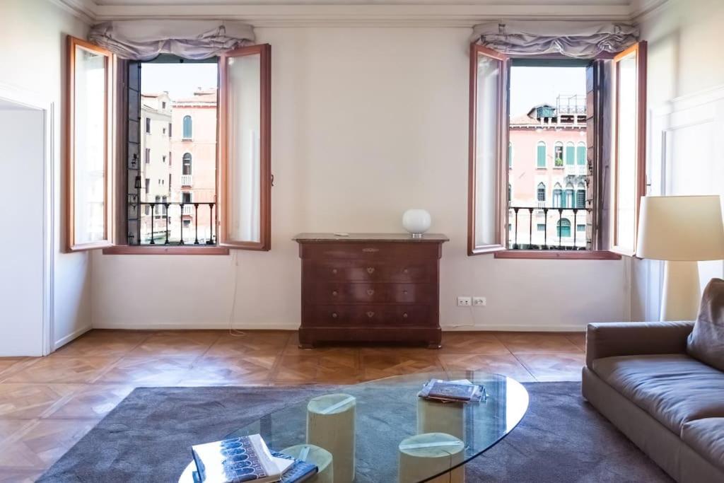 Palazzo Alvera Grand Canal Венеция Экстерьер фото